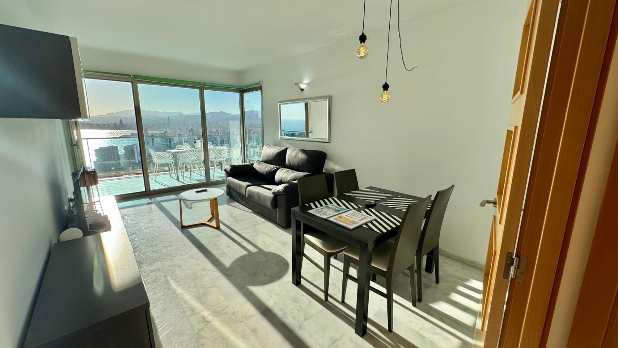 Highrise Apartment With Stunning Views From Private Balcony 85 Benidorm Dış mekan fotoğraf